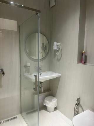 Гостиница Русь Туапсе Двухместный номер с 2 отдельными кроватями-4